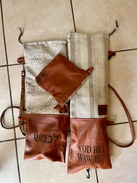 Pouches 2 Pouches 2